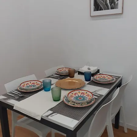 Housesea 21 Apartment